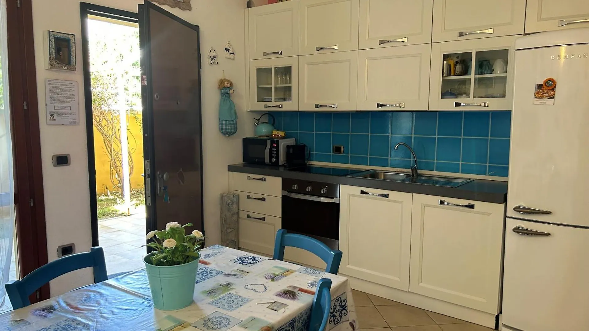 La Casa Azzurra Apartment La Maddalena  Italy